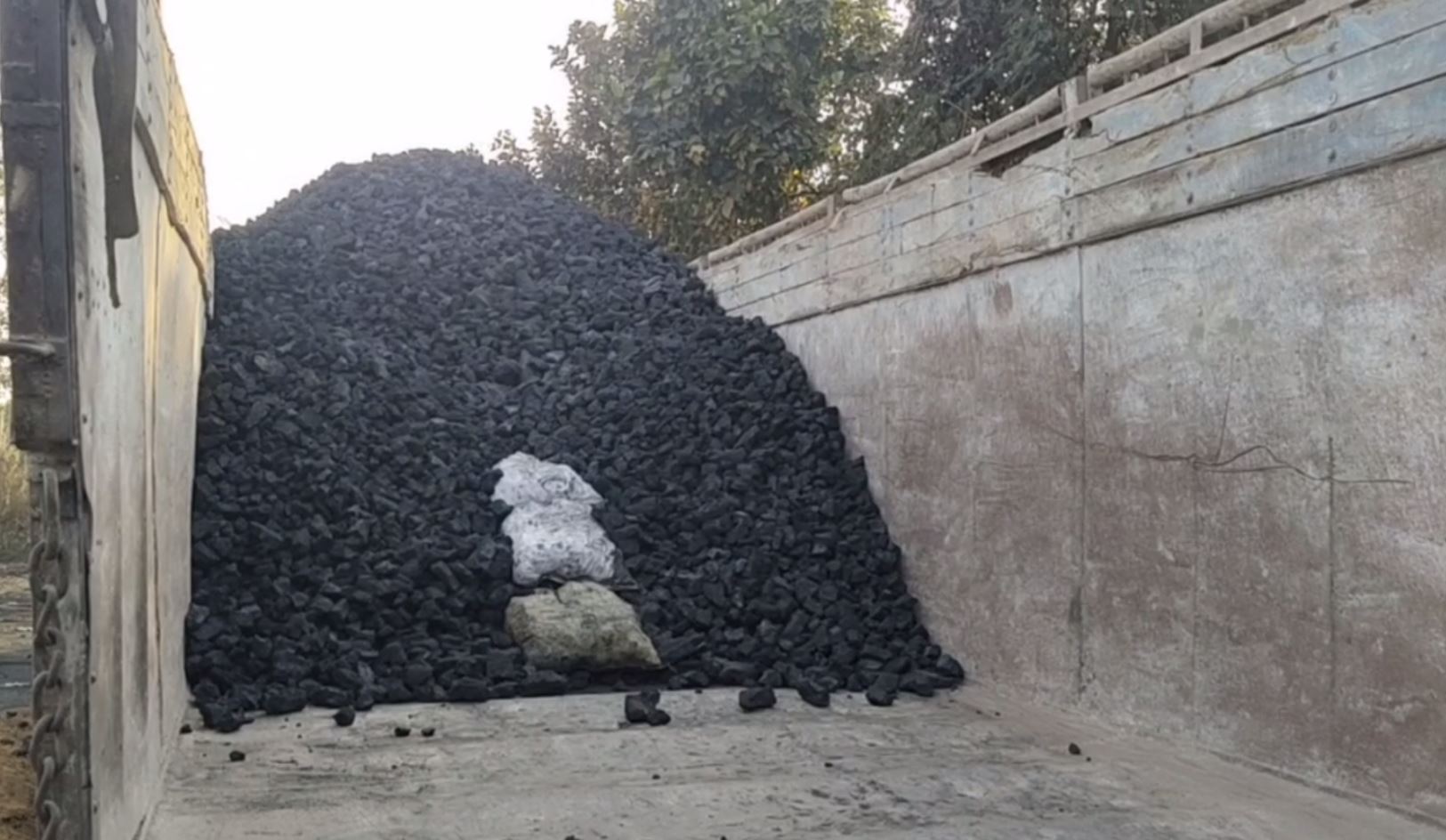 STF Seized Hardcore Coal From Cuttack