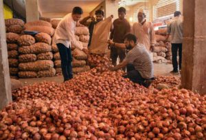Onion Prices Jumps Four Times Know Reason Why Rates Of Onion Get Increased