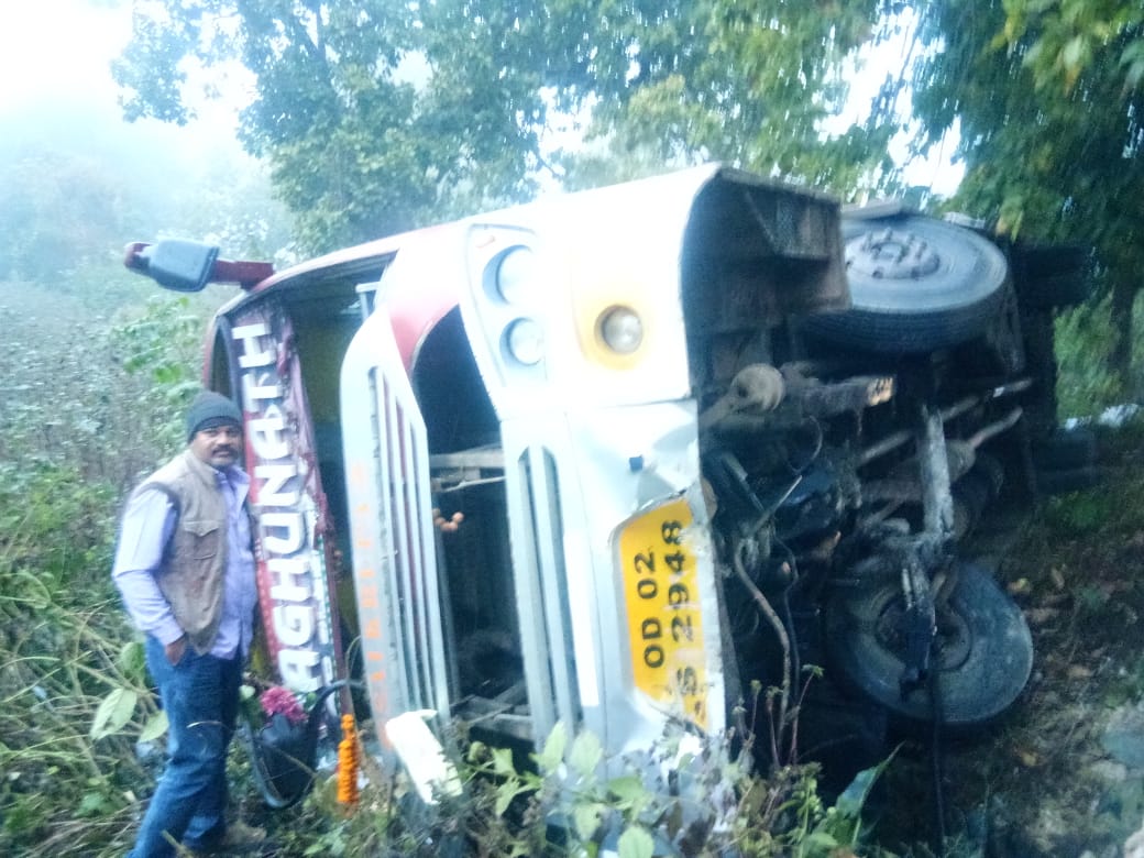 Bus Over Turned In Rayagada And Bolangir, One Dead