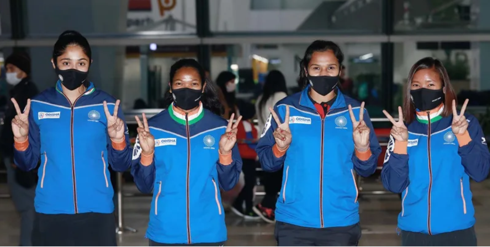 Naveen Congratulations women hockey players For Argentina Tour 2021