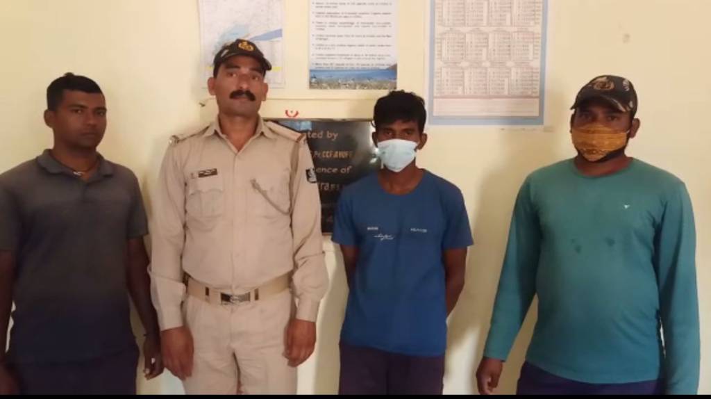 Forest Department Arrested Bird Hunter From Chilika Lake
