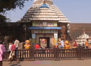 Maha Deepa Lingaraj Temple Time Devotees Can Enter Temple