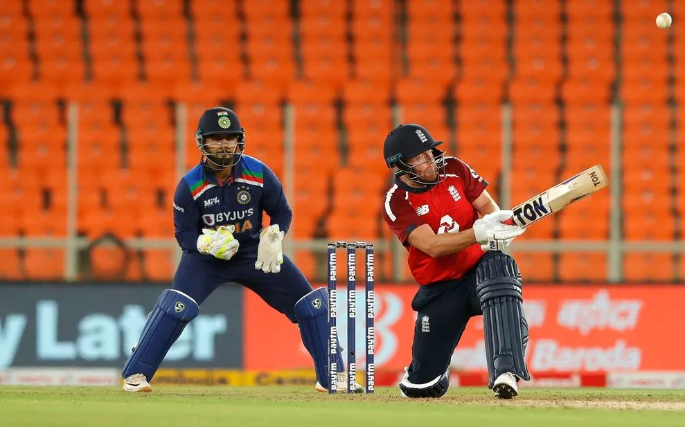 England Won Third T20 By 8 Wickets Against India 