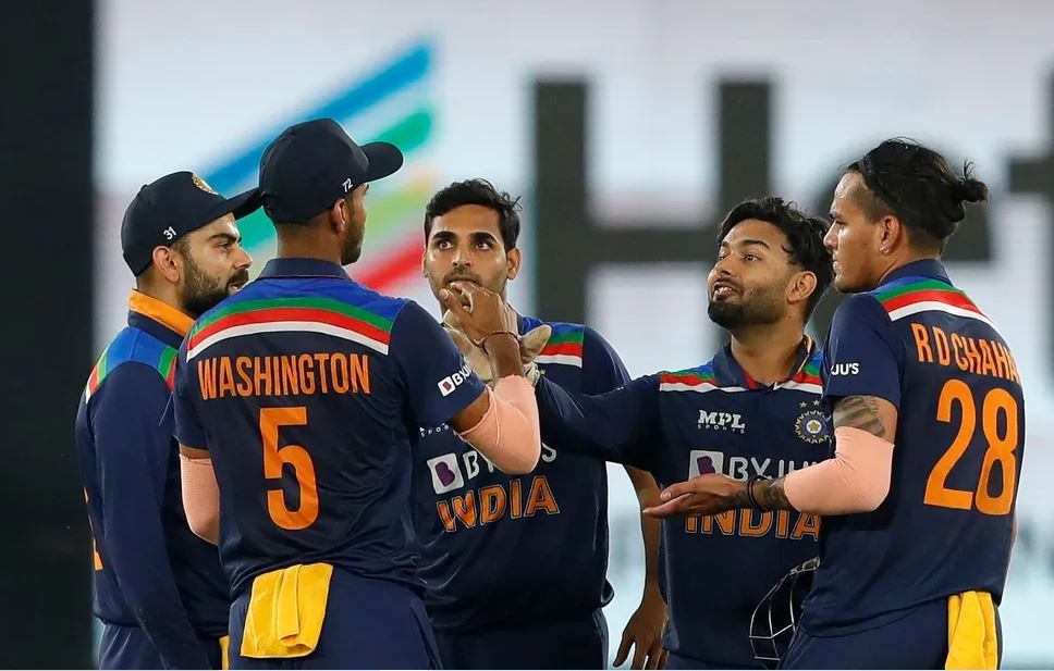India Won Fourth T20 Against England By 8 Runs 