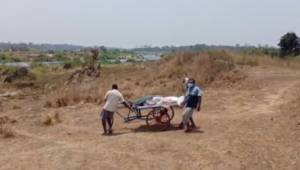 Dead Body Carried In Trolley Rickshaw In Sambalpur