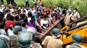 Tension In Sai Prasad Slum During Eviction