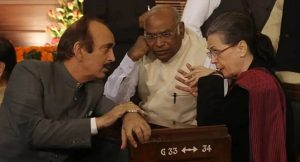 Sonia Gandhi meets Ghulam Nabi Azad