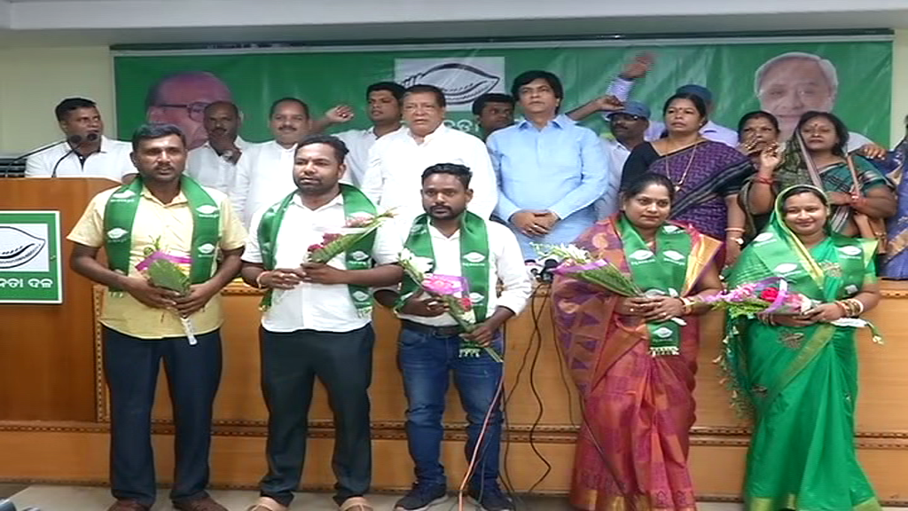 5 Independent Councilor Of Khordha Municipality Joins BJD