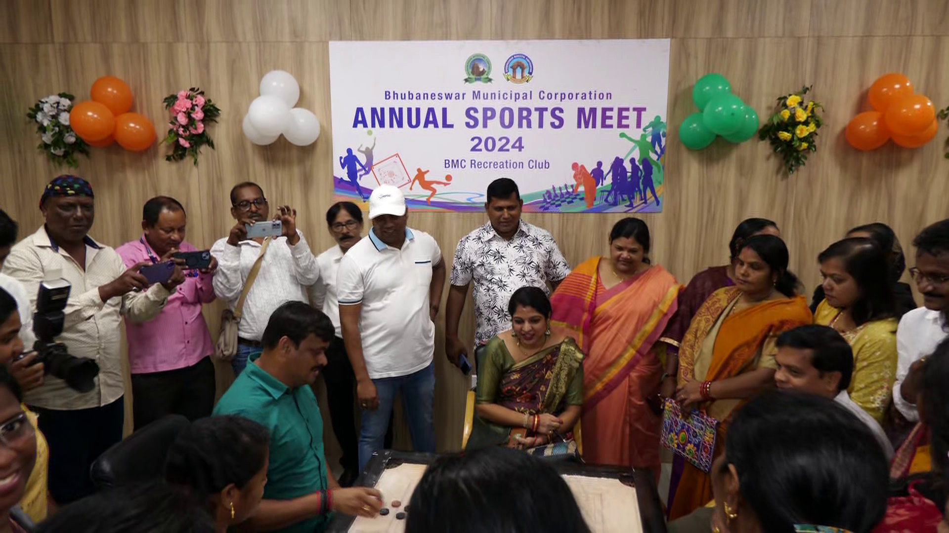 vlcsnap-2024-08-17-22h53m01s185