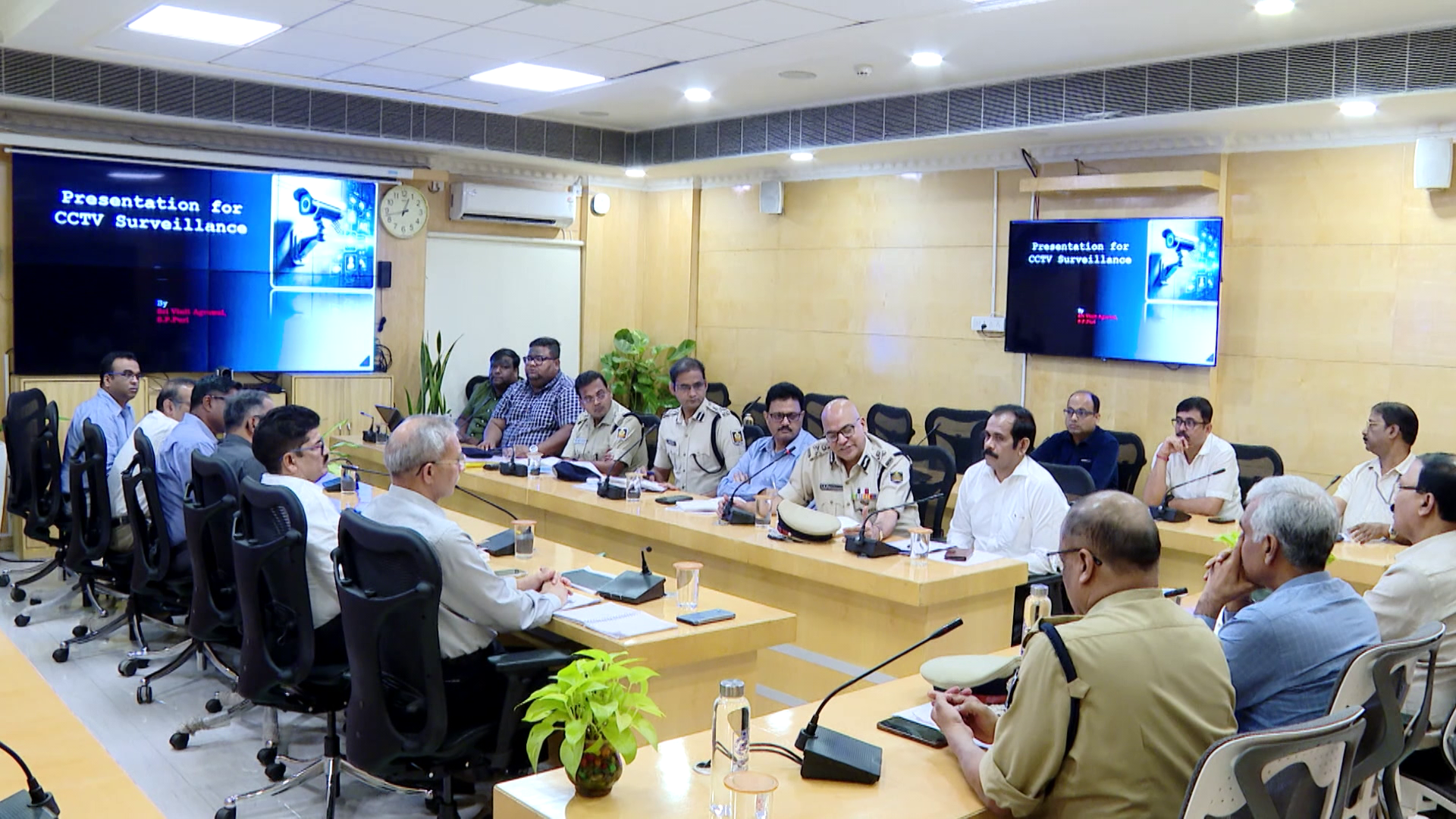 vlcsnap-2025-02-25-23h03m14s951