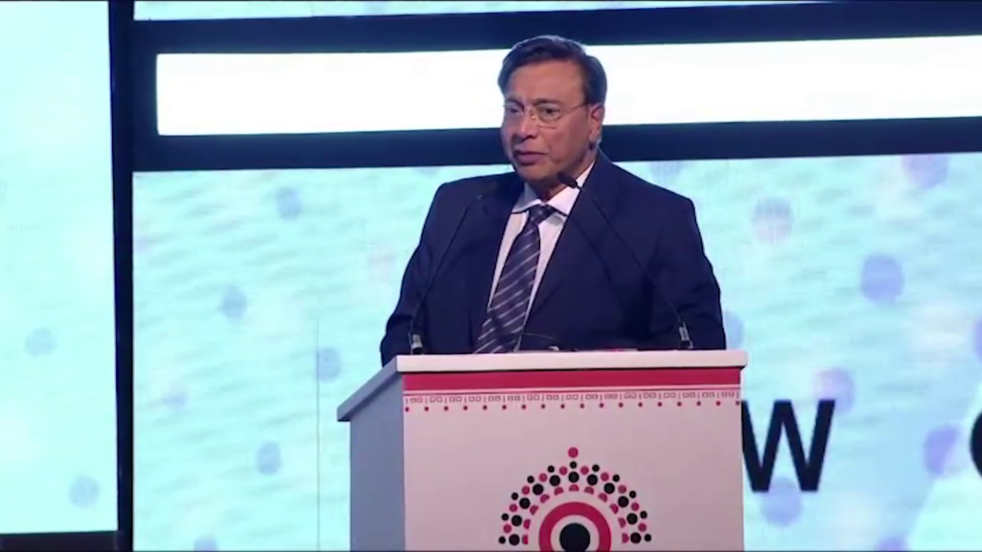 vlcsnap-2025-04-29-23h27m42s726