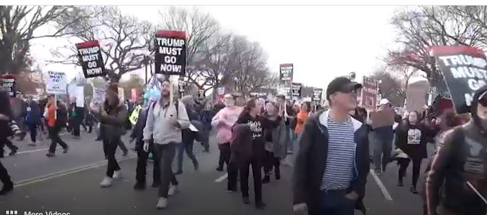 ଆମେରିକାରେ ଜୋର ଧରିଲା ରାଷ୍ଟ୍ରପତି ଡୋନାଲଡ ଟ୍ରମ୍ପ ବିରୋଧୀ ଆନ୍ଦୋଳନ