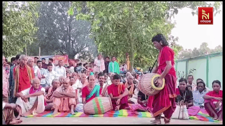 ଜାରିଙ୍ଗ ଗାଁରେ ଜମୁଛି ରାସଯାତ୍ରା ଓ ବାଲିଯାତ୍ରା