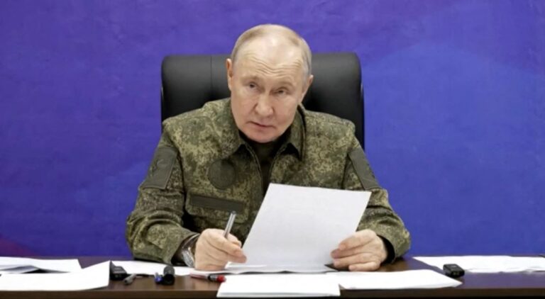 ସେନା ପୋଷାକରେ ପୁଟିନଙ୍କ ବଡ଼ ଘୋଷଣା; ୟୁକ୍ରେନର ଦୁଇ ସହର ଋଷ କବଜାରେ