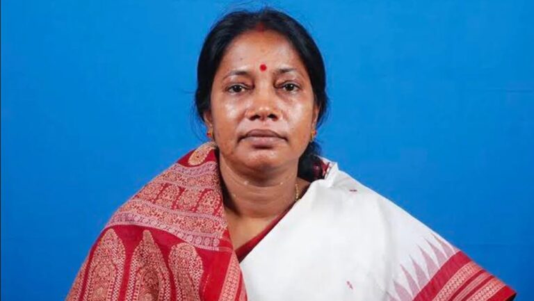 ଧର୍ମଶାଳା ଫାର୍ମହାଉସରେ ଦୁର୍ବୃତ୍ତଙ୍କ ଆତଙ୍କରାଜ ଘଟଣାକୁ ନେଇ ପୋଲିସକୁ ଦାୟୀ କଲେ ବିଜେଡି ବିଧାୟିକା ପ୍ରମିଳା ମଲ୍ଲିକ