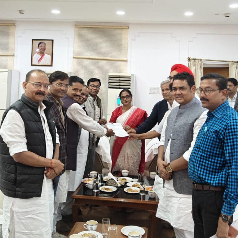 ୯୪ ପ୍ରତିଶତ ପଛୁଆବର୍ଗଙ୍କ ପାଇଁ ବାଚସ୍ପତିଙ୍କୁ ସ୍ମାରକପତ୍ର