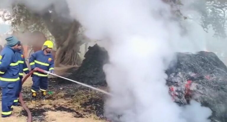 ଧାନ ଗଦାରେ ନିଆଁ ଲାଗି ଲକ୍ଷାଧିକ ଟଙ୍କାର ଧାନ ପୋଡି ପାଉଁଶ