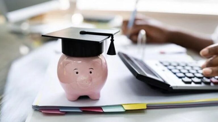 ସରକାରୀ ଅର୍ଥ ହଡପ କଲେ ଛାତ୍ରଛାତ୍ରୀ : ୭ ଶିକ୍ଷାନୁଷ୍ଠାନ ବିରୋଧରେ ମାମଲା ରୁଜୁ…