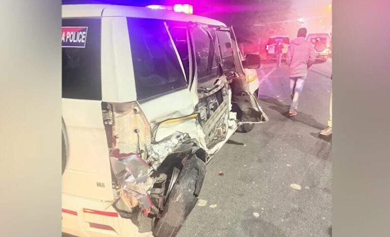 ପିସିଆର ଭ୍ୟାନକୁ ପଛରୁ ପିଟିଲା କାର