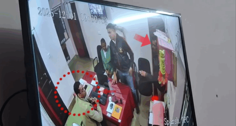 ଥାନା ଅଧିକାରୀଙ୍କ ଦବଙ୍ଗଗିିରି : ଥାନା ପରିସରରେ ଏଏସଆଇଙ୍କୁ ମାଡ଼