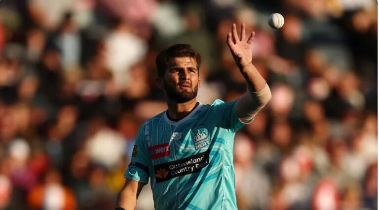 ମ୍ୟାଚ୍ ମଝିରେ ସାହିନଙ୍କ ହାତରୁ ବଲ ଛଡ଼ାଇ ନେଲେ ଅମ୍ପାୟାର, ବେଜିତ୍ ହେବାର ଭିଡିଓ ଭାଇରାଲ !…