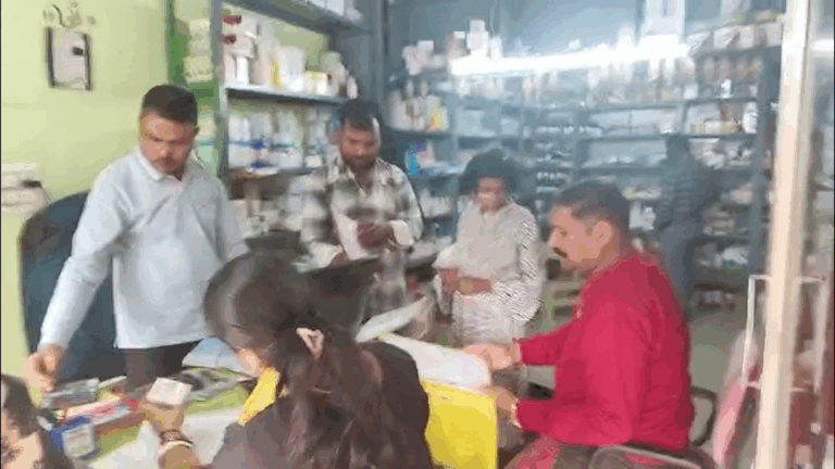 ସିମୁଳିଆରେ ଔଷଧ ଦୋକାନରେ ଡ୍ରଗ୍ସ ବିଭାଗର ଯାଞ୍ଚ