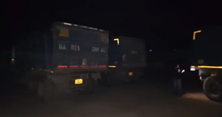 ବେଆଇନ ଚାଲାଣ ଅଭିଯୋଗରେ ୭ଟି ମାଟି ବୋଝେଇ ହାଇଓ୍ବା ଜବତ