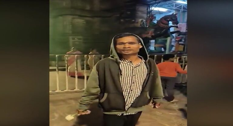 ନିଜ ସ୍ତ୍ରୀ ଭାବି ମହିଳାଙ୍କୁ ପ୍ରପୋଜ କରି ହଟହଟା ହେଲେ ଯୁବକ….