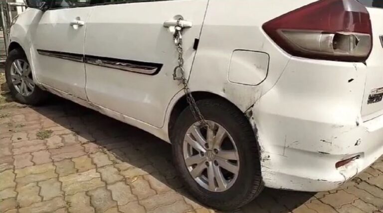 କାରରେ ଲାଗିଲା ହାତକଡ଼ି, ଭିଡିଓ ଭାଇରାଲ ପରେ ପୋଲିସ ରଖିଲା ସ୍ପଷ୍ଟିକରଣ….