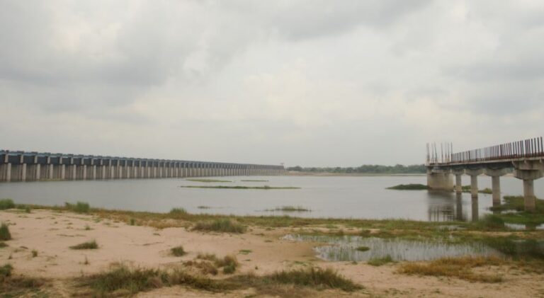 ମହାନଦୀ ପ୍ରସଙ୍ଗକୁ ନେଇ ରାଜ୍ୟ ସରକାରଙ୍କ ଉପରେ ବର୍ଷିଲେ ନବୀନ ପଟ୍ଟନାୟକ