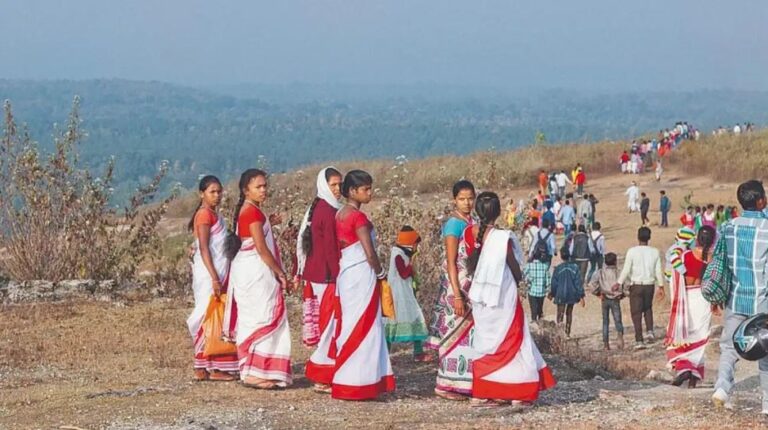 ମାନସିକ ପୂରଣ ପାଇଁ ପଥର ଚଢାନ୍ତି ଲୋକେ…. ଜାଣନ୍ତୁ ପୂରା କାହାଣୀ