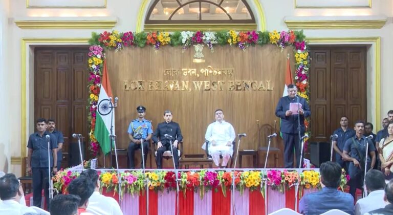 ଶୁଭେନ୍ଦୁ ଅଧିକାରୀ ମନ୍ତ୍ରିମଣ୍ଡଳ ସମ୍ପ୍ରସାରିତ : ମନ୍ତ୍ରିମଣ୍ଡଳରେ ସ୍ଥାନ ପାଇଛନ୍ତି ଆଉ ୩୫ ସଦସ୍ୟ