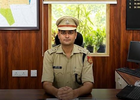 ସିଇସି ବିରୋଧୀ ବିକ୍ଷୋଭ ବେଳେ ମହିଳା ସାମ୍ବାଦିକାଙ୍କୁ ଅସଦାଚରଣ, ପଦୋନ୍ନତି ପାଇଲେ ଅଭିଯୁକ୍ତ ଡ଼ିସିପି
