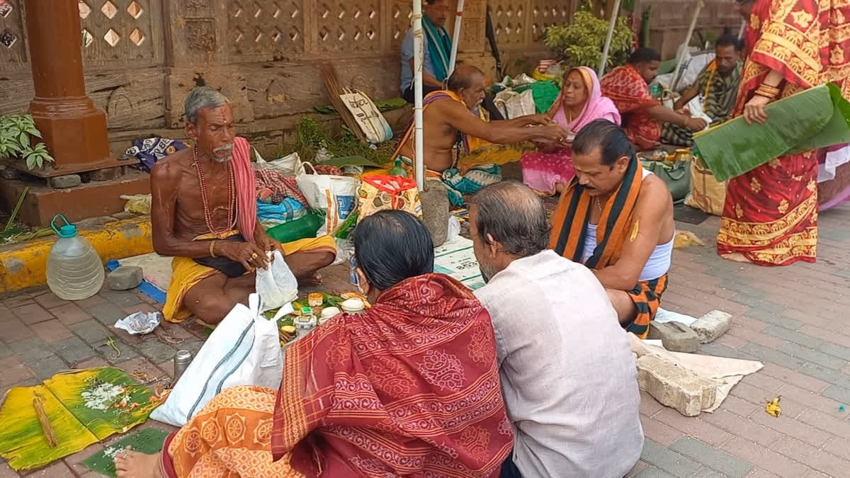 ଆଜି ପବିତ୍ର ମହାଳୟା, ପିତୃପୁରୁଷଙ୍କୁ ପିଣ୍ତଦାନ